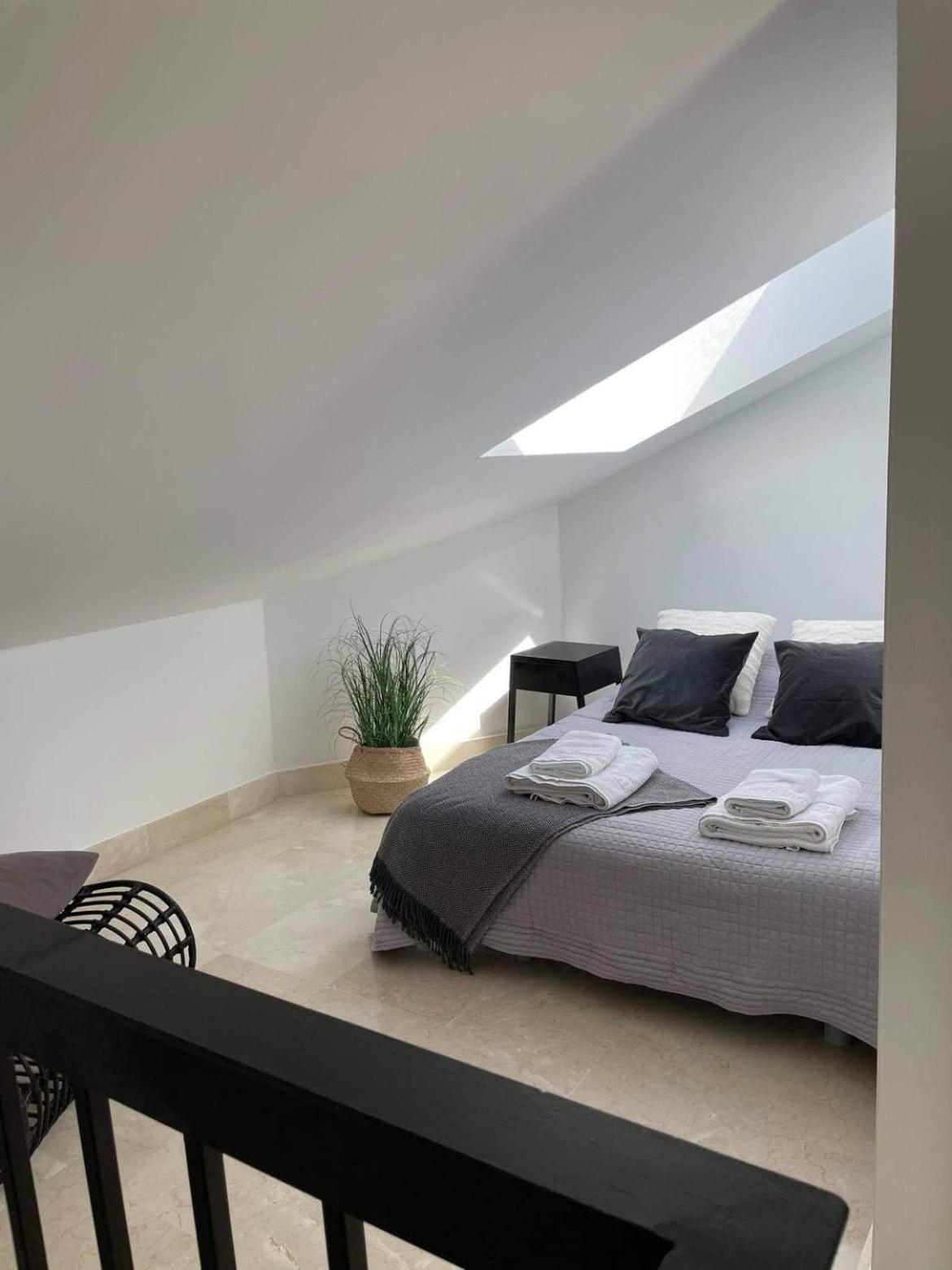Penthouse With Sea Views In Marbella Apartment Exterior foto